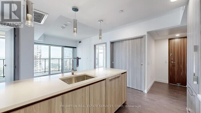 Photo - 3 Concord Cityplace Wy Unit 4110