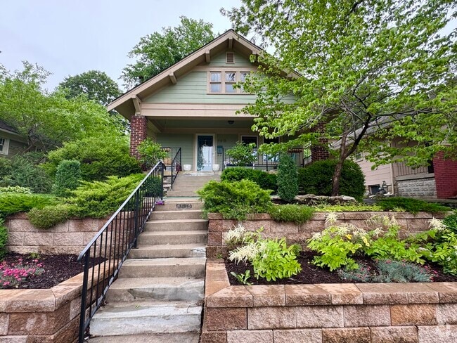 Building Photo - 4615 Fairmount Ave Rental