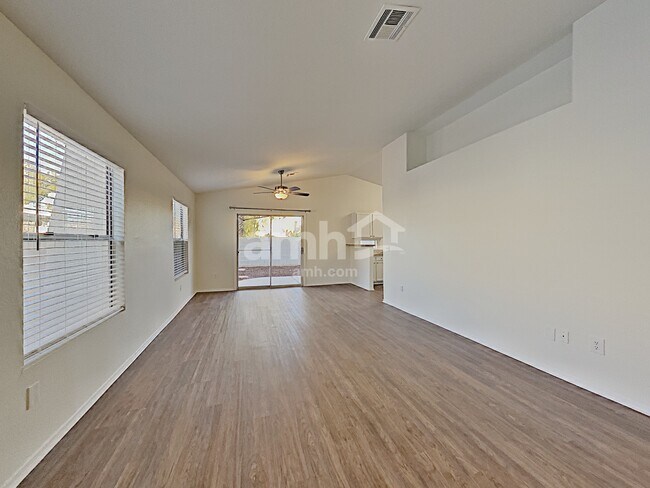 Photo - 1508 Meteorite Cir