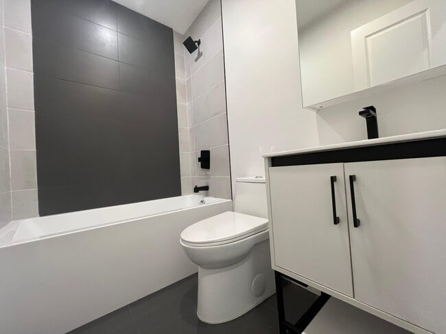 Photo - 228 Clinton Ave Unit 2L