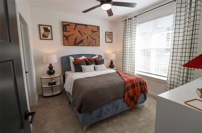 Photo - 305 Collins Industrial Way Unit 3106