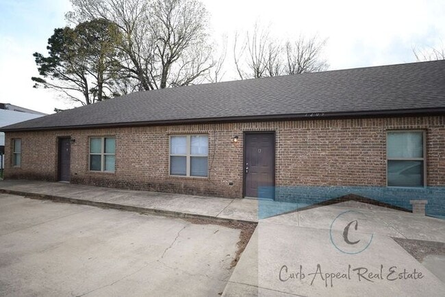 Building Photo - First month move in special $600!! Recently built 2 bed, 1 bath apartment - includes dishwasher a...