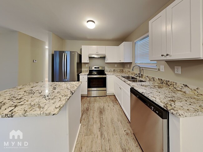 Photo - 3385 Reynard Rd