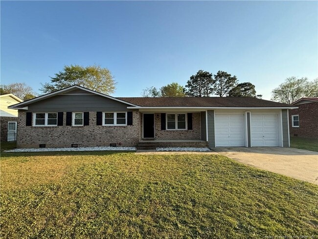 Building Photo - 1611 Diplomat Dr