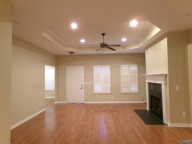 65 Valley Way Cir SE Unidad 65
