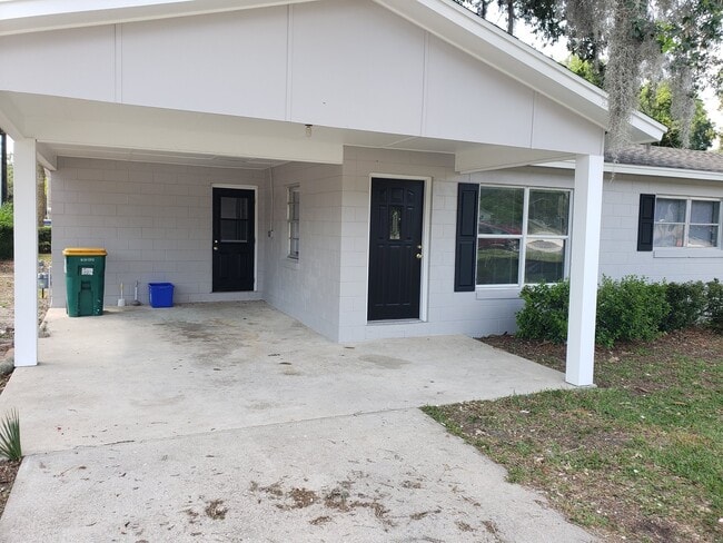 Photo - 3 bed, 1.5 bath corner lot