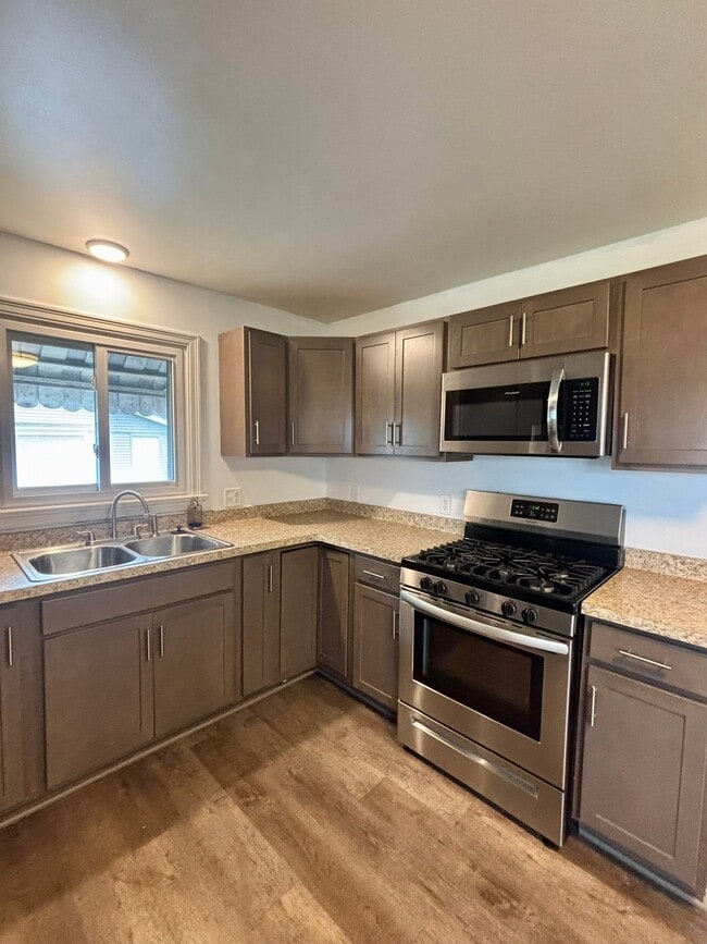 77 Laverack Ave