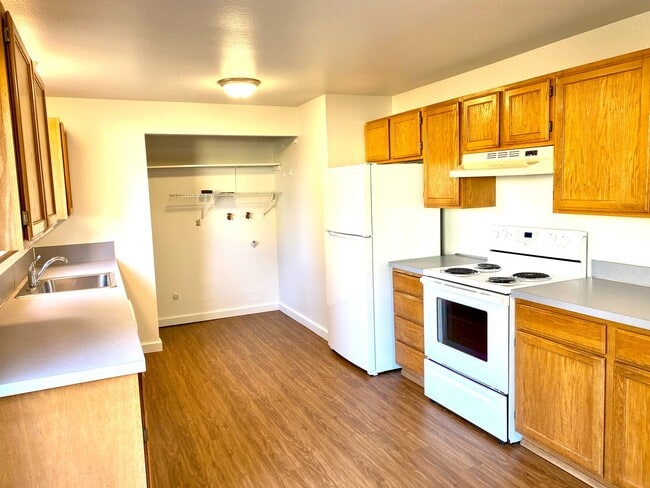 Photo - Bothell Duplex w/ Spacious Yard