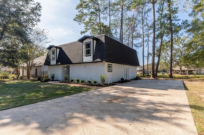 Photo - 185 El Pinto