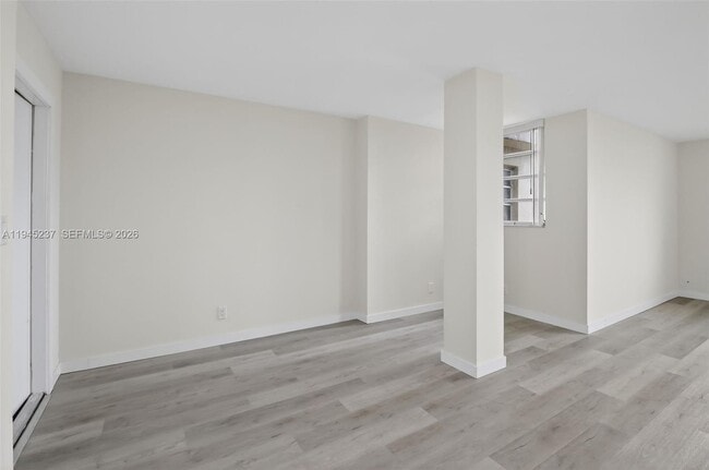 Photo - 1811 Jefferson St Unidad 808