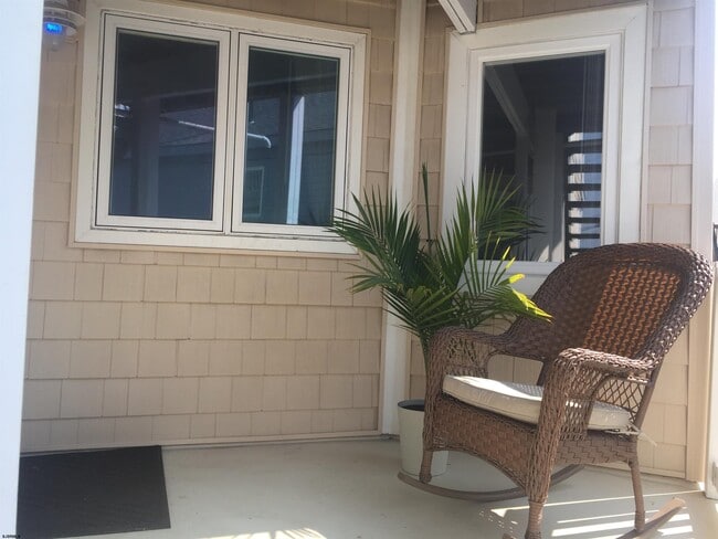 Photo - 407 36th St S Unit R2