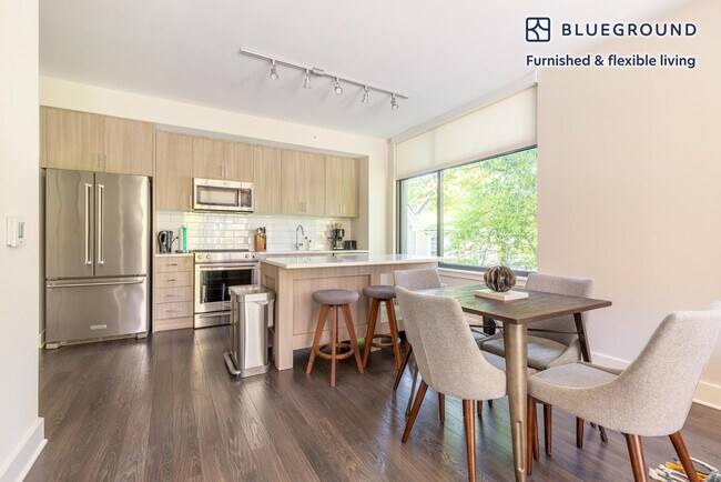 Photo - 4901 Montgomery Ln Unidad FL3-ID808