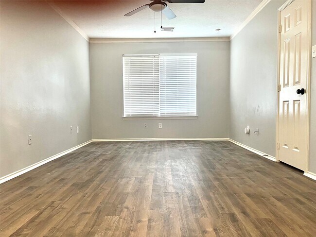 Photo - 3310 Bent Spring Ct