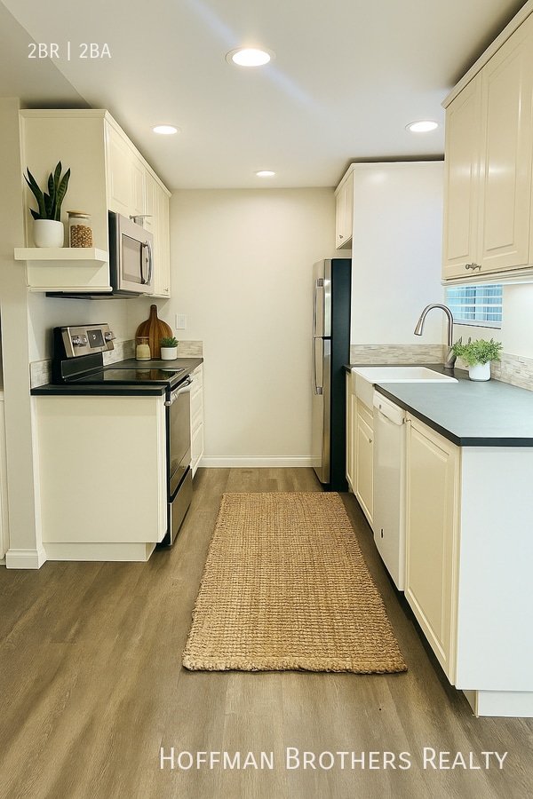 Photo - 2422 Graham Ave Unidad 114