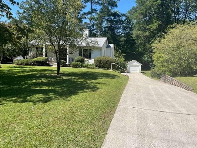 Photo - 2974 Hollywood Dr