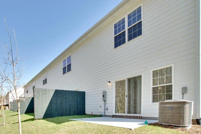 Photo - Harris Trail Apartamentos