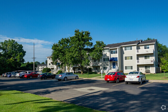 Building Photo - River Trail Apartments