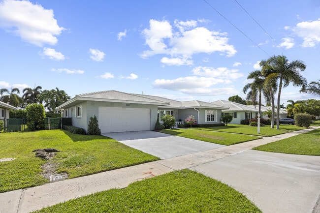 Photo - 1322 Walnut Terrace