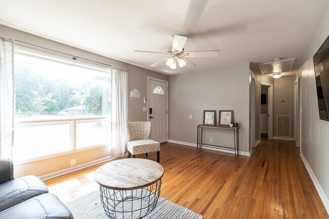 Photo - 4117 Edwards Ave