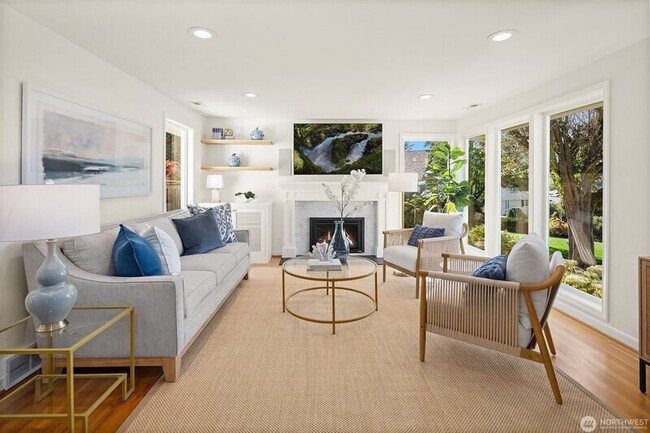 Photo - 5606 59th Ave NE