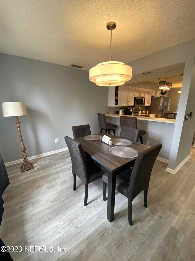 Photo - 11840 Ashbrook Cir N