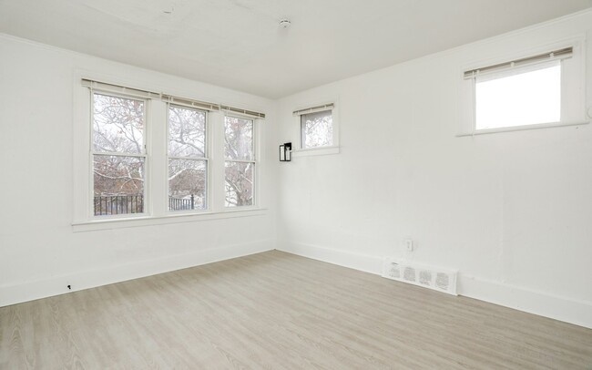 Photo - 9839 Woodside St Townhome