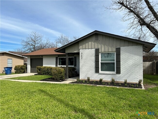 Photo - 362 Lockener Ave