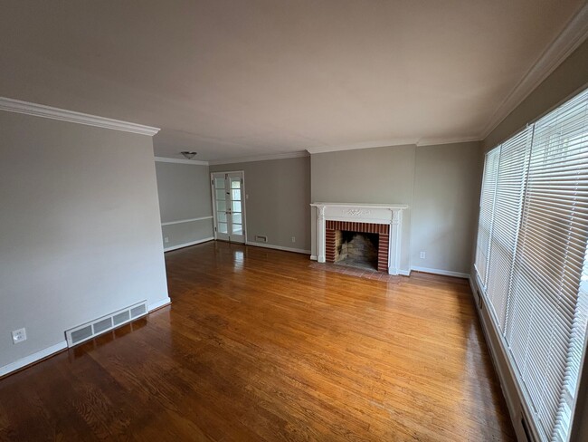 211 Frost Ave