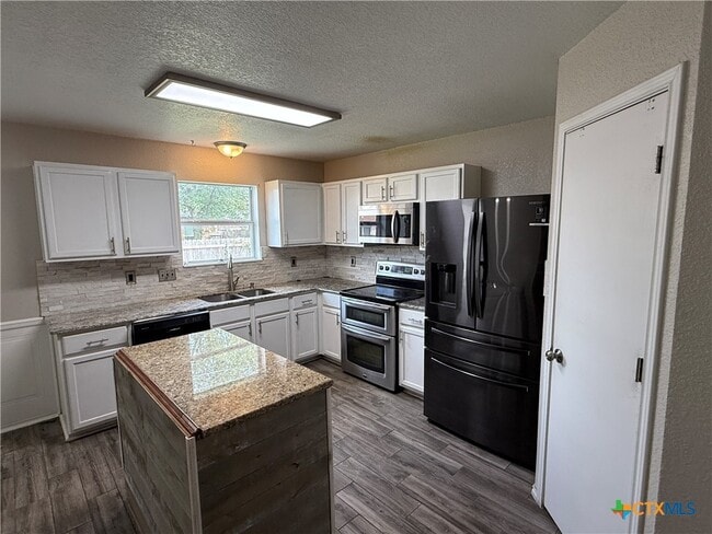 Photo - 1005 E Ave S