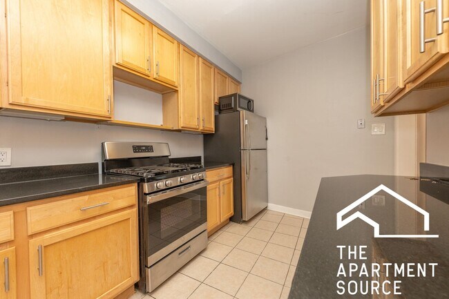 Photo - 201 Kedzie St Unit 2I