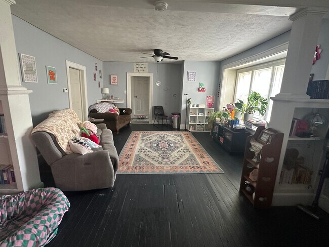 Photo - 1110 W North St