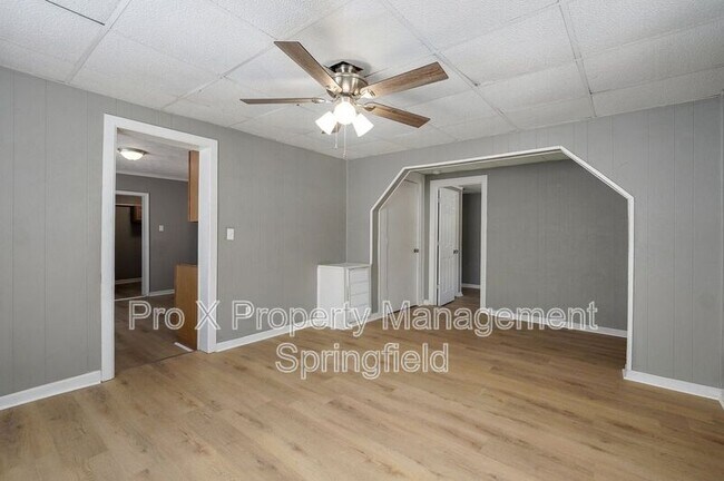 Photo - 835 S Grant Ave