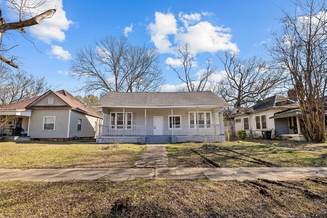 Photo - 1217 Fulton Ave SW