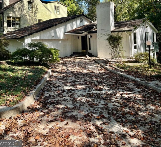 Building Photo - 2173 Monterey Dr NW