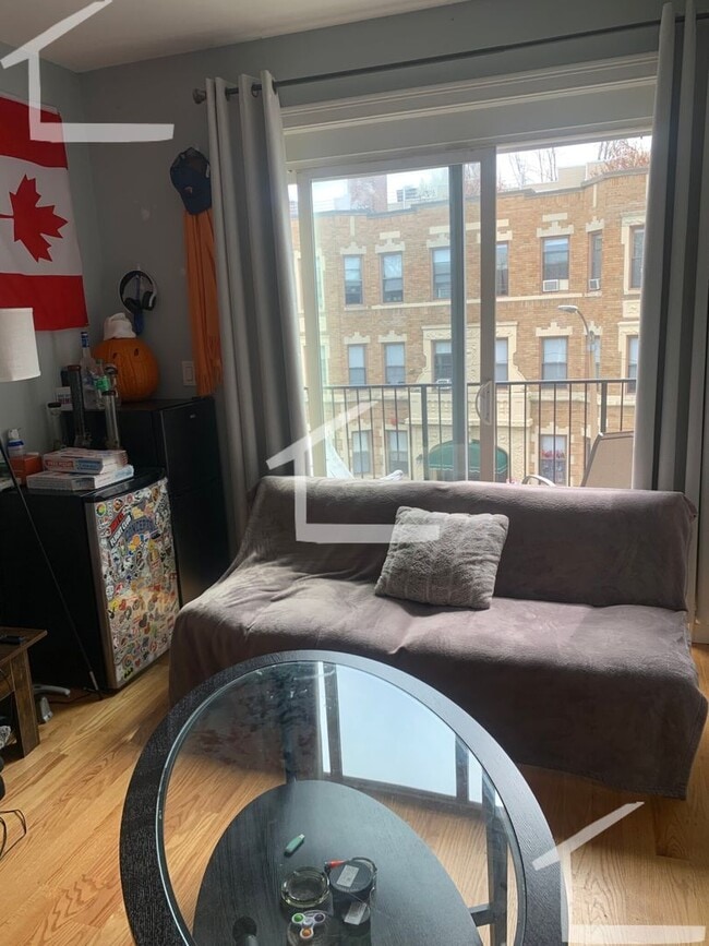 Photo - 9/1 Renovated 5BR/2BA on Allston/Brookline border