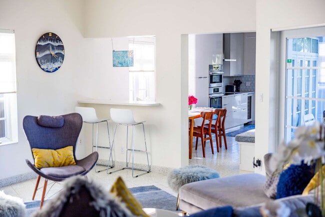 Photo - 2026 Seidenberg Ave Unidad ID1297830P