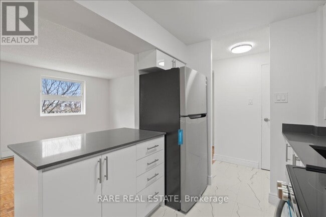Photo - 7555 Goreway Dr Unit 139