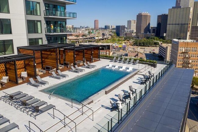 Photo - 315 Cesar Chavez Blvd Unit b8