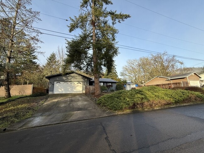 Photo - 2134 NW Watters St