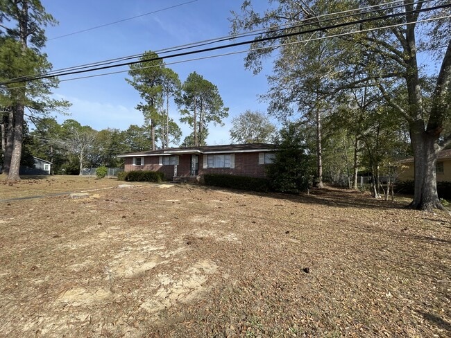 Photo - 1920 Charlton Dr