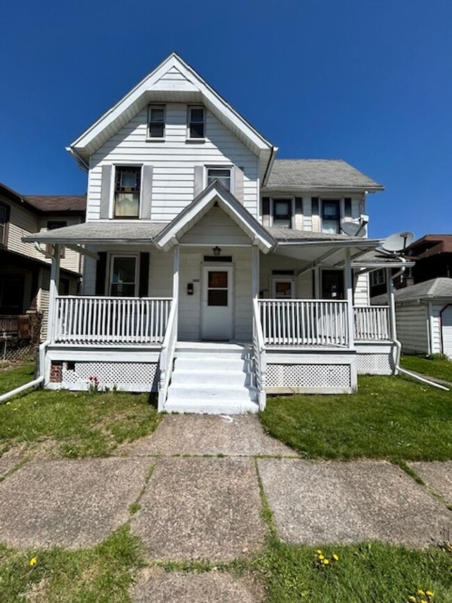 Building Photo - 1408 St James Pl Unit 1408 St. James