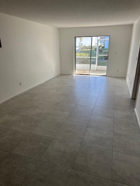 Photo - 1005 Knox McRae Dr Unidad 108