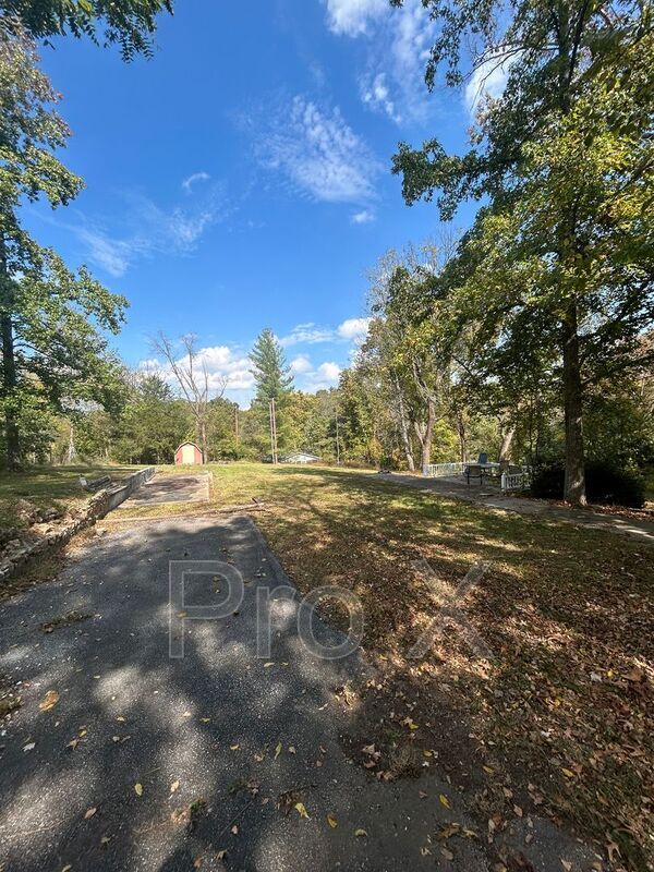 Photo - 4400 Hilltop Dr