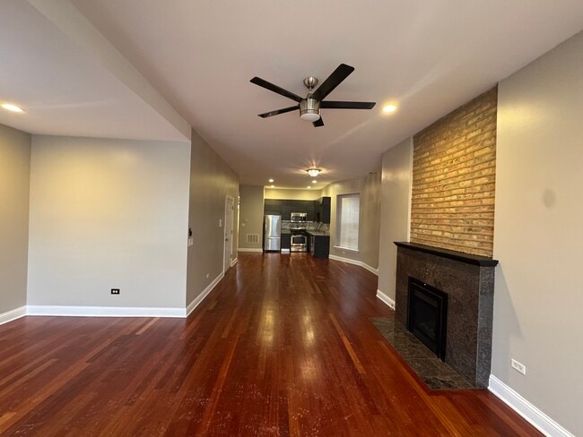 Photo - 4518 S Indiana Ave Unit 2