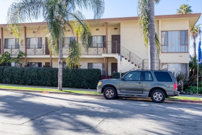 Photo - Long Beach Terraces