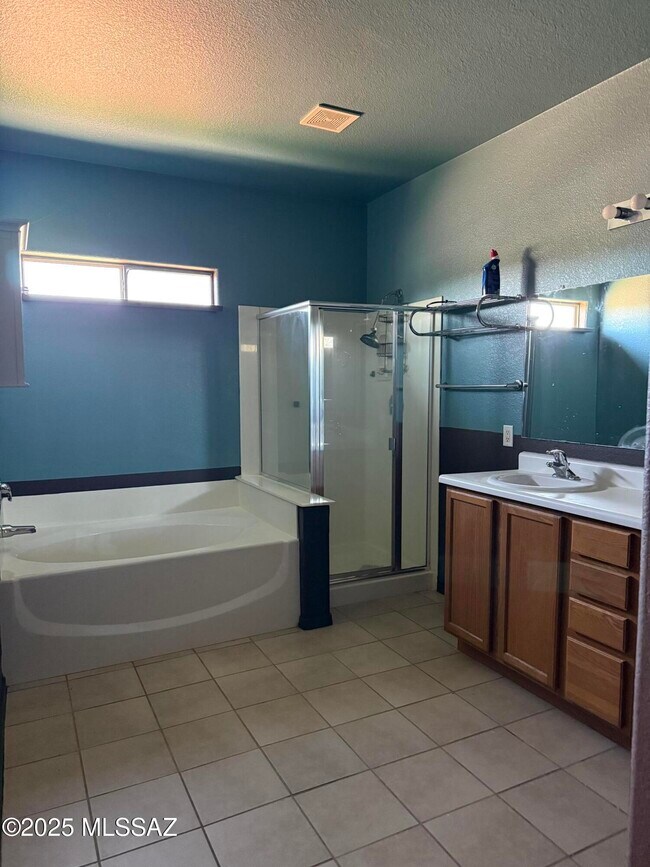 Photo - 3224 W Covenant Ln