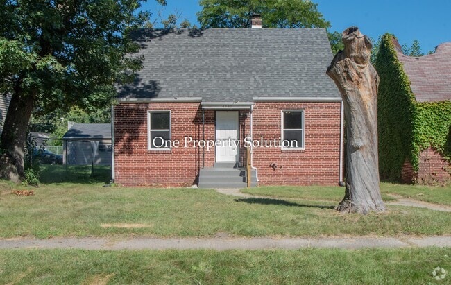 Building Photo - 4533 Buchanan St Rental
