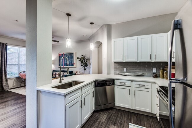 Photo - Enjoy 1 Month Free Rent – Apply Today! Unit AOBF