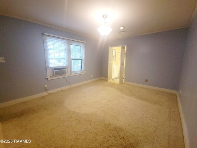 Photo - 330 St Joseph St