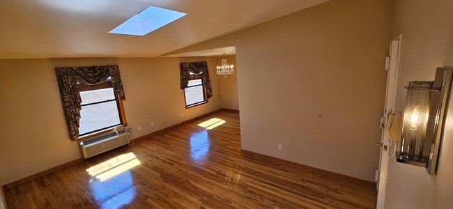 Building Photo - 416 68th St Rental